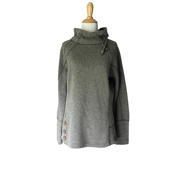 NWT White House Black Market Gray Poncho/Sweater - Picture 4 of 6